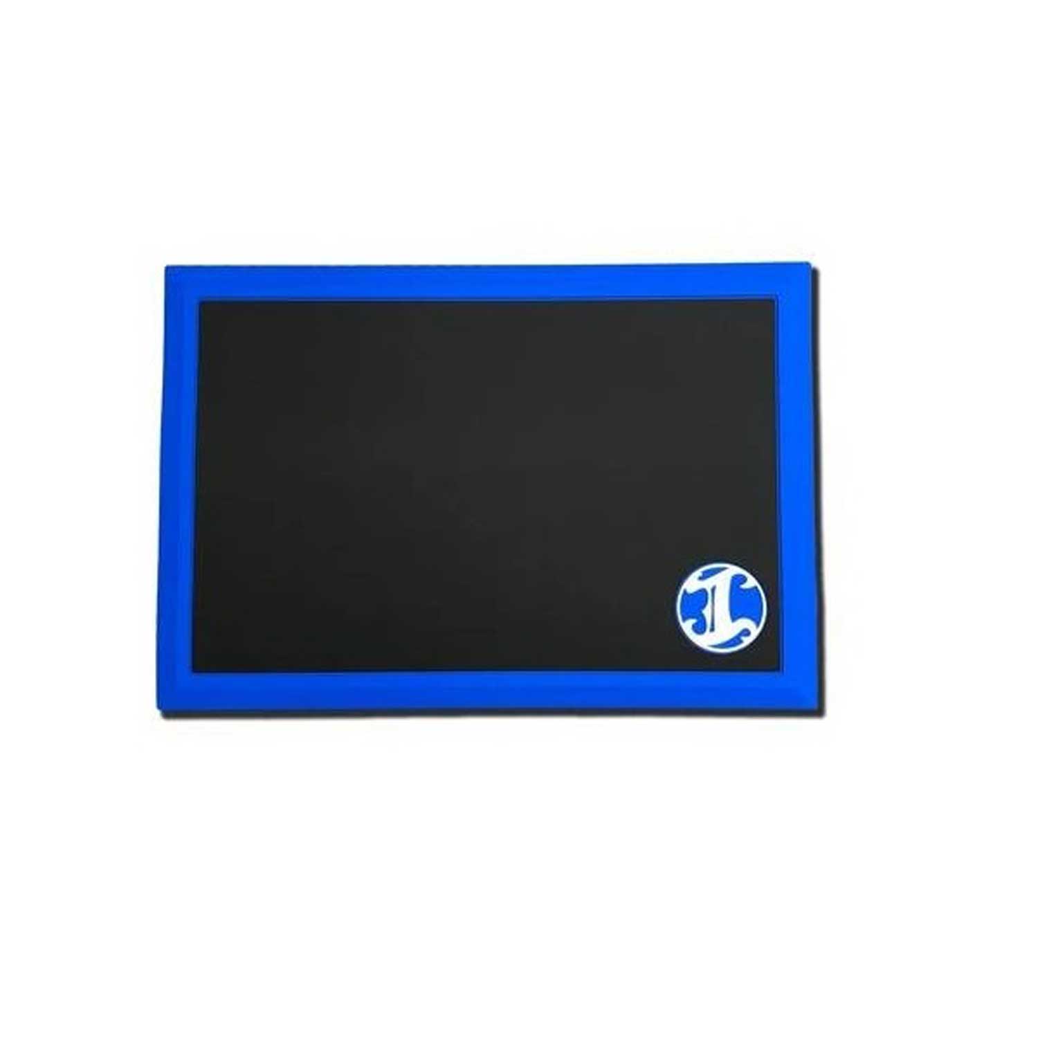 PATAKI-PAGKOU-IRVING-BLUE-BORDER-1
