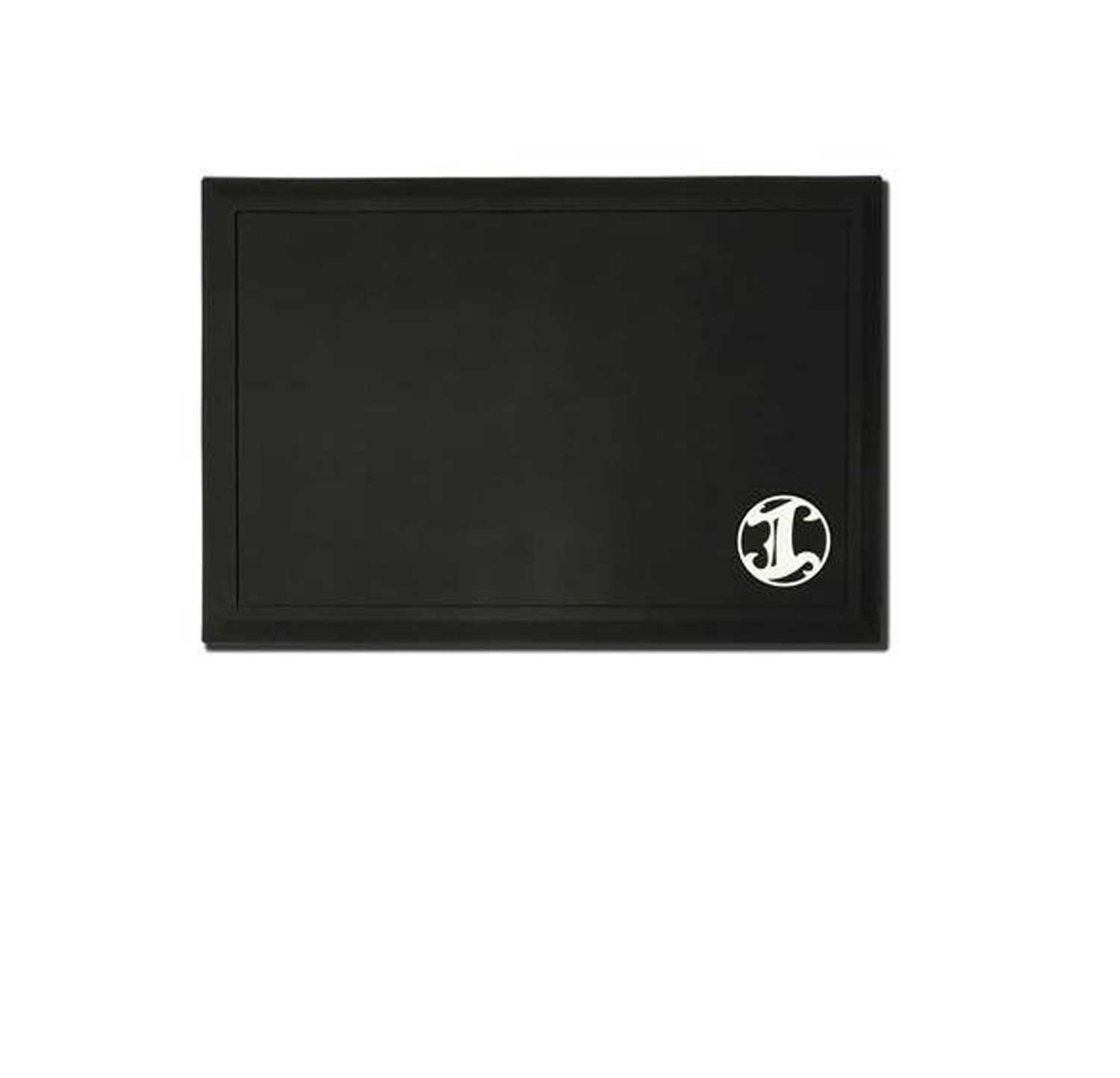 PATAKI-PAGKOU-IRVING-MAT-BLACK-WHITE-LOGO_1-1